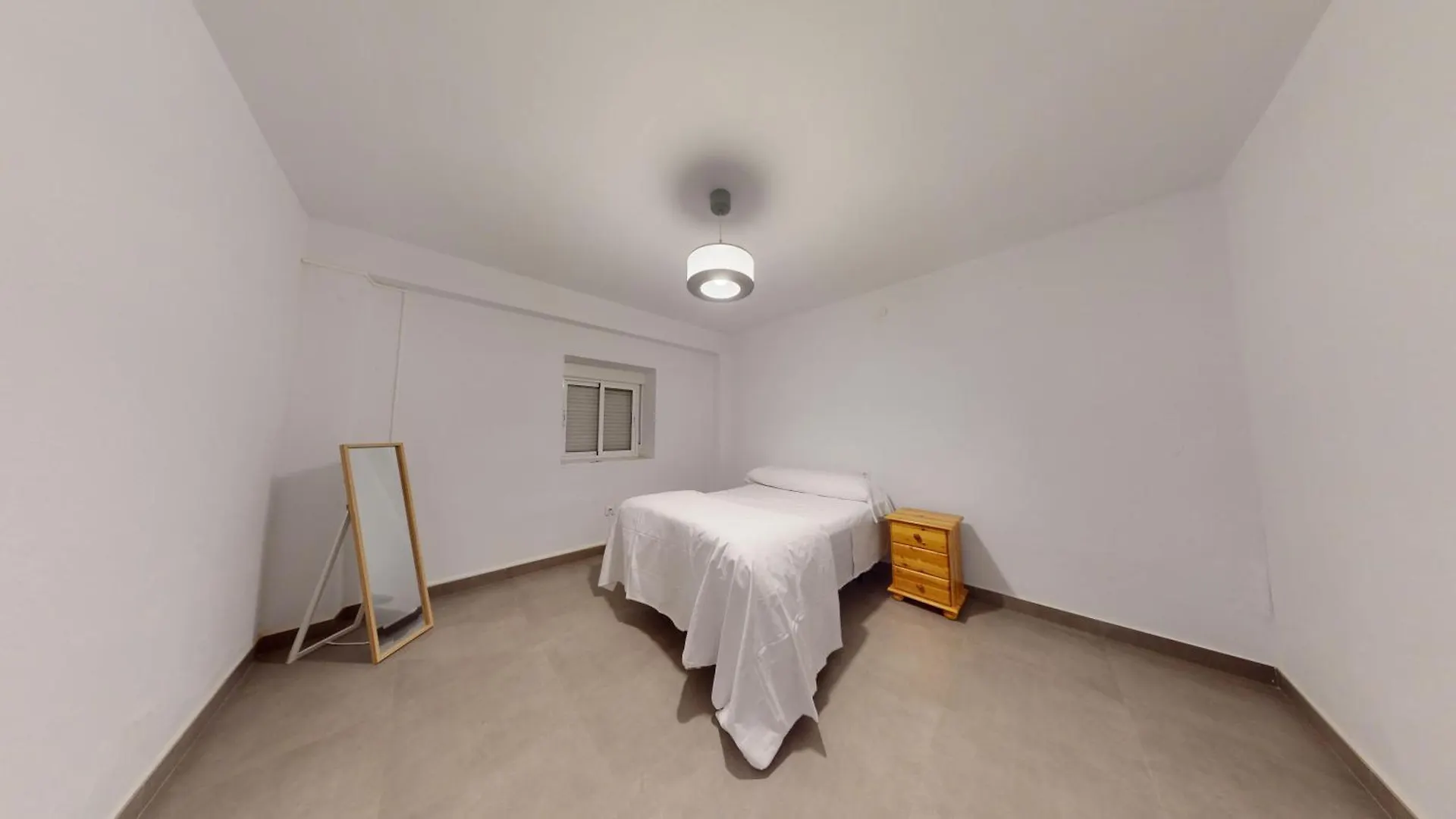 Amplio Apartamento 6Pax Facil Aparcamiento La Canada 0*,  Spain